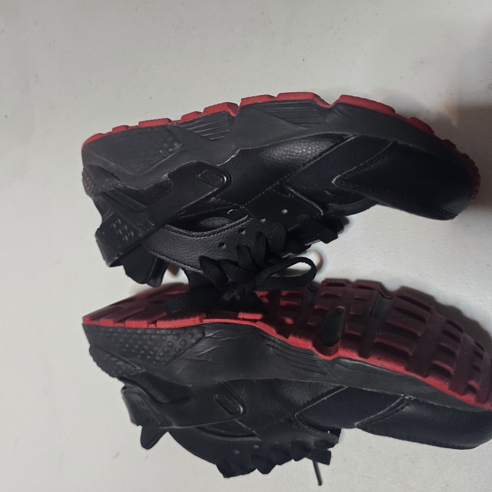 Nike Black and Red Athletic Shoes for Durability and Traction